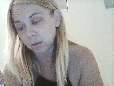 burrkitty online show from December 15, 6:28 am