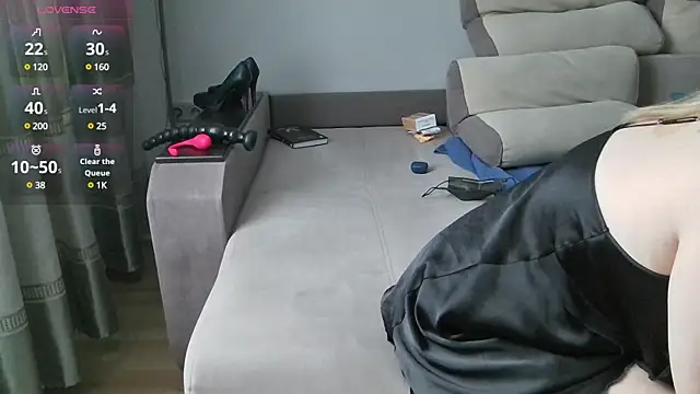 MilaaMilaa online show from February 4, 3:22 am