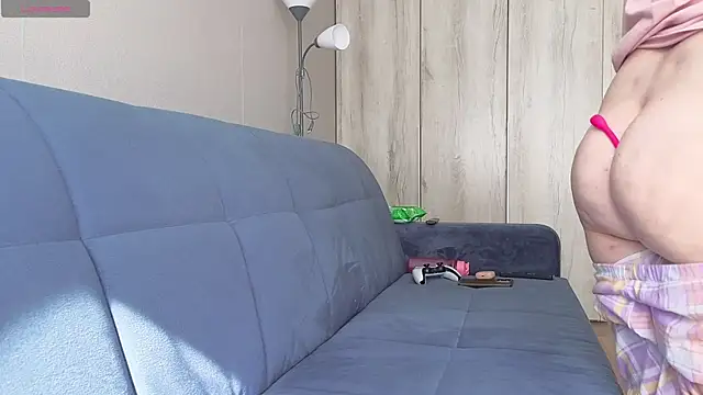 MilaaMilaa online show from July 3, 2:51 am