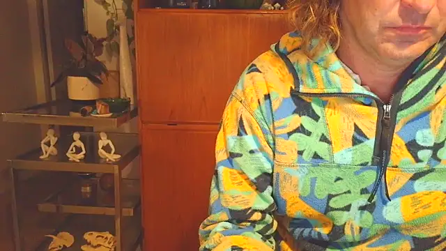 costanza7070 online show from October 29, 5:42 am