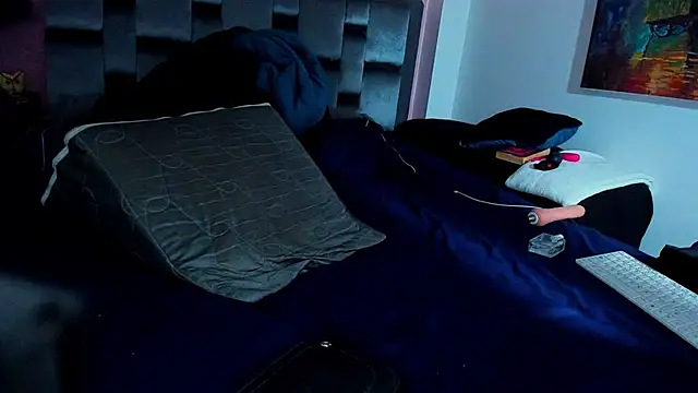 Piggy Eddy online show from February 3, 4:04 am