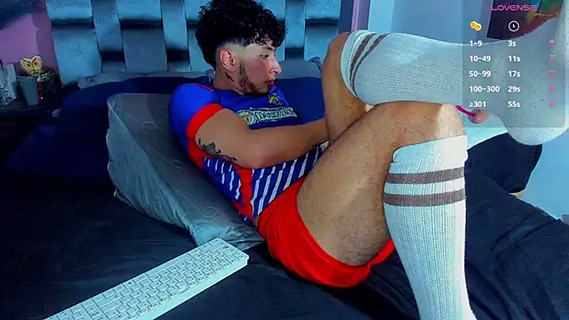 Piggy Eddy online show from February 4, 12:29 am