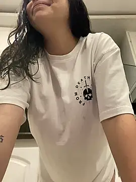 maaval17 online show from March 20, 10:51 pm