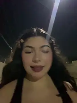 maaval17 online show from March 22, 4:56 am