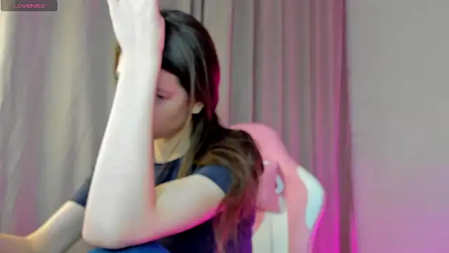 Nicole Charm online show from February 26, 11:04 pm