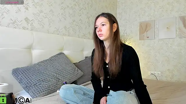 Nicole Charm online show from September 14, 9:58 pm