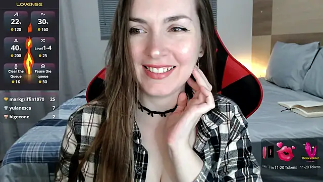 Snapshot of Naughty_Annn chatting on June 7, 2:05 am Naughty Annn online show from June 7, 2:05 am