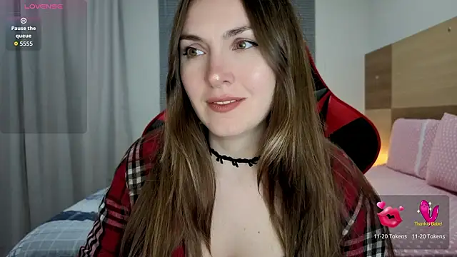 Snapshot of Naughty_Annn chatting on July 5, 2:51 am Naughty Annn online show from July 5, 2:51 am