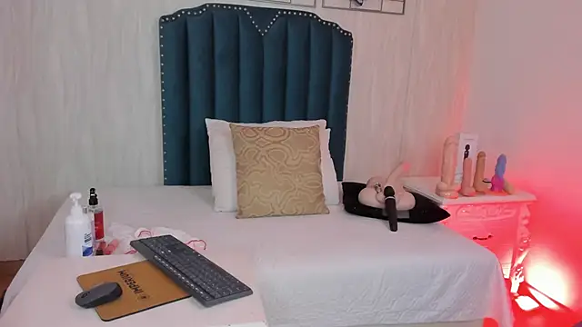 Snapshot of samara_warren chatting on September 26, 12:09 pm samara warren online show from September 26, 12:09 pm