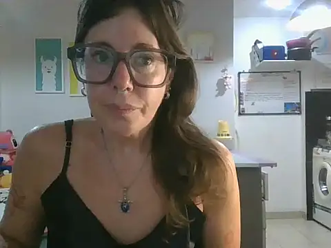 Calentandote online show from April 17, 9:01 am