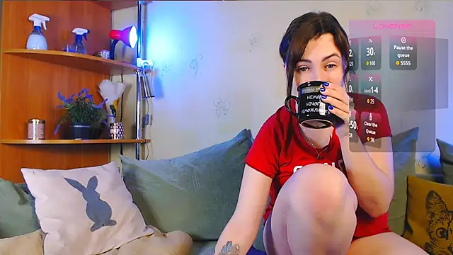 Snapshot of Caroline1995 chatting on October 25, 7:27 am Caroline1995 online show from October 25, 7:27 am