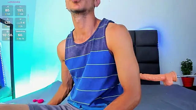 steven hott8 online show from October 30, 7:03 pm