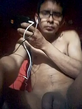 Snapshot of VL25DN26 chatting on January 30, 6:46 am VL25DN26 online show from January 30, 6:46 am