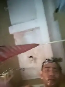 Snapshot of VL25DN26 chatting on October 29, 3:31 am VL25DN26 online show from October 29, 3:31 am