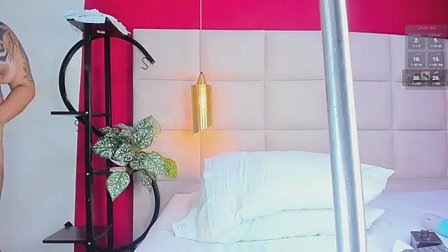 Amberluy online show from February 9, 7:07 pm