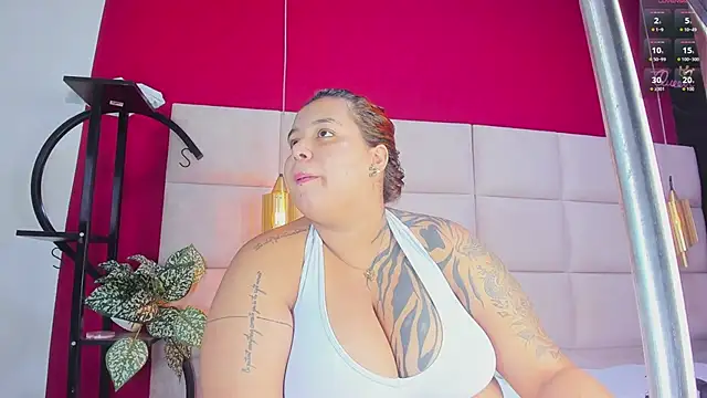 Amberluy online show from February 11, 7:41 pm