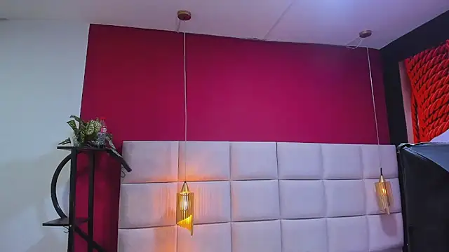 Amberluy online show from April 17, 7:50 pm