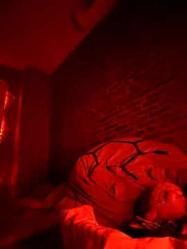 BlackD4uxo online show from April 16, 4:02 am