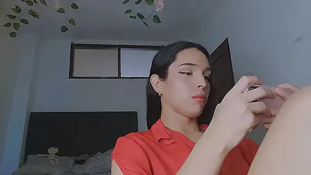 Snapshot of alexaryderr chatting on June 19, 4:44 pm alexaryderr online show from June 19, 4:44 pm