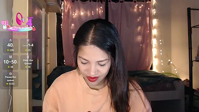 makennaa  online show from October 9, 10:24 am