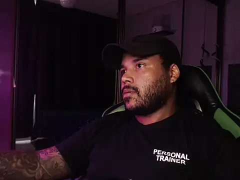 Snapshot of Ale_Mineiro chatting on March 6, 11:06 am Ale Mineiro online show from March 6, 11:06 am