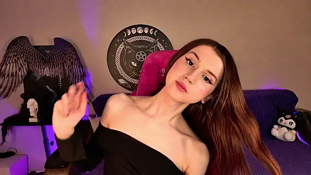 Skinny Sex Sissy online show from March 18, 2:15 pm