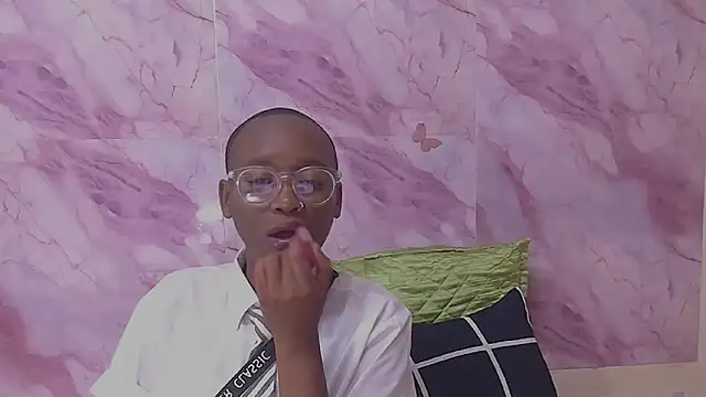 EbonyOlive69 online show from February 15, 6:15 pm