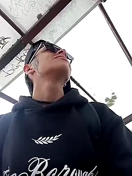 Snapshot of Cuervo_maniaco chatting on January 30, 3:40 pm Cuervo maniaco online show from January 30, 3:40 pm