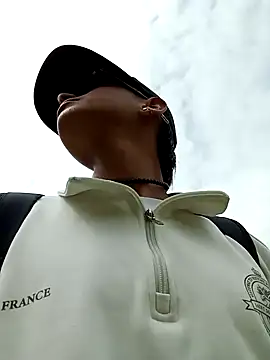 Snapshot of Cuervo_maniaco chatting on February 6, 3:52 pm Cuervo maniaco online show from February 6, 3:52 pm