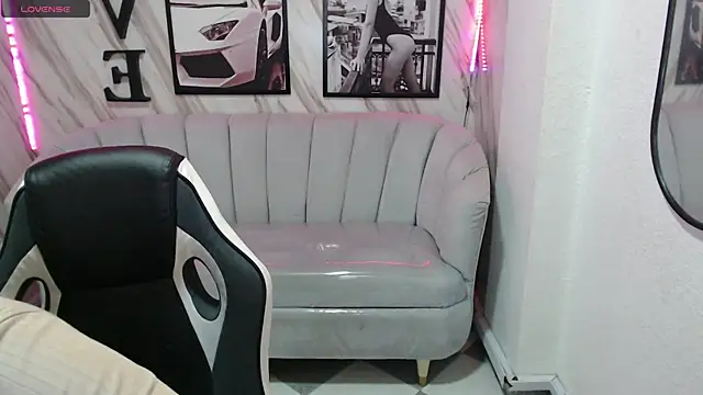 Snapshot of _samantha_b chatting on December 28, 12:35 pm samantha b online show from December 28, 12:35 pm