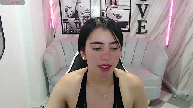 Snapshot of _samantha_b chatting on January 7, 3:54 pm samantha b online show from January 7, 3:54 pm