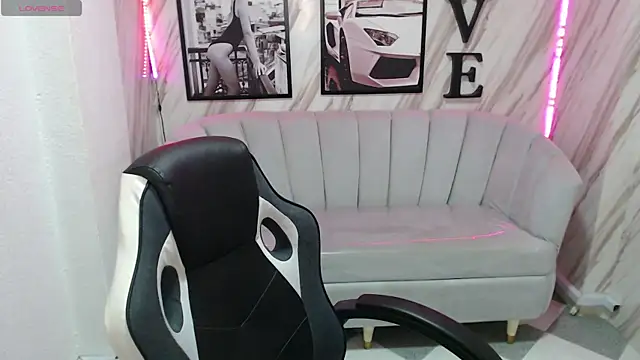 Snapshot of _samantha_b chatting on January 10, 12:47 pm samantha b online show from January 10, 12:47 pm