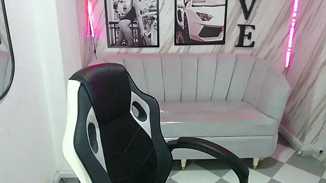 Snapshot of _samantha_b chatting on January 22, 6:52 pm samantha b online show from January 22, 6:52 pm