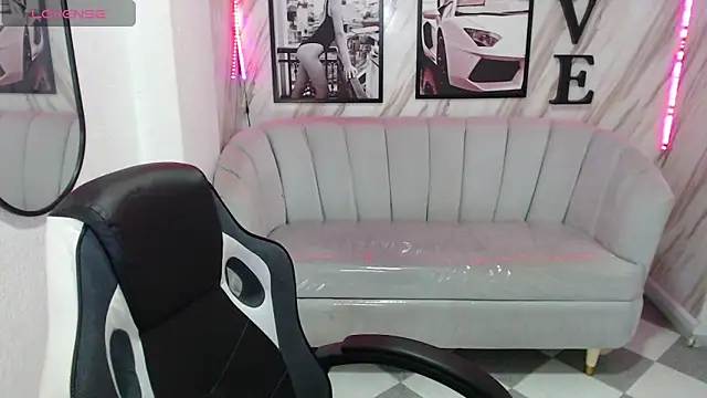 Snapshot of _samantha_b chatting on March 11, 1:01 pm samantha b online show from March 11, 1:01 pm