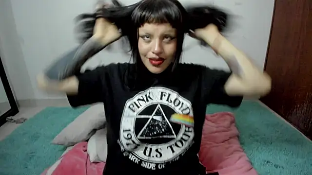 Snapshot of Lucyfx666 chatting on January 13, 6:06 am Lucyfx666 online show from January 13, 6:06 am