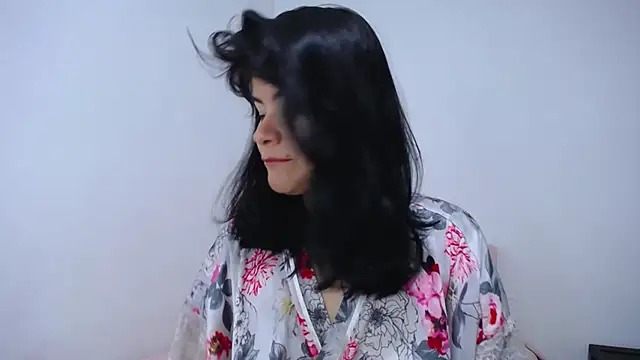 luccy21  online show from January 13, 9:47 am