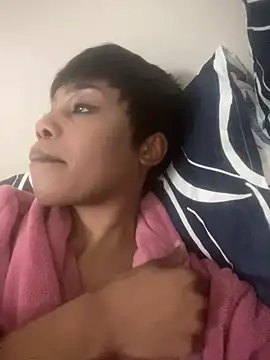 Snapshot of NAUGHTYSHALOTXX chatting on July 30, 11:37 pm NAUGHTYSHALOTXX online show from July 30, 11:37 pm