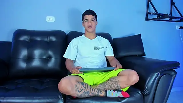 Rob saenz  online show from March 18, 12:58 pm