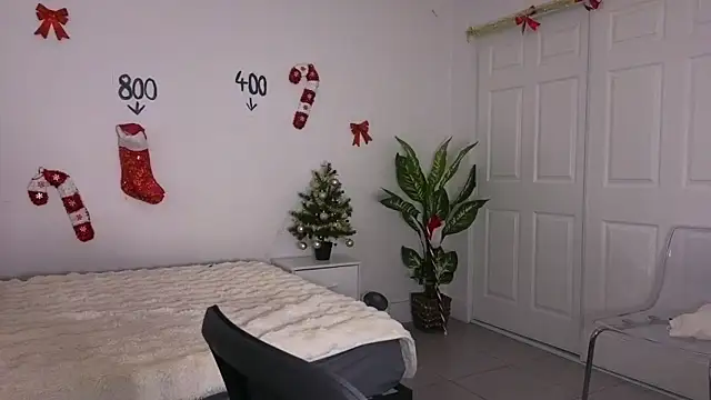 Sapphir3xoxo online show from December 23, 9:29 am