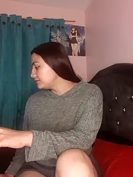 Snapshot of Nahiara_velez chatting on February 5, 10:33 pm Nahiara velez online show from February 5, 10:33 pm