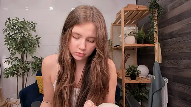 MaryannSoftt online show from February 6, 4:14 pm