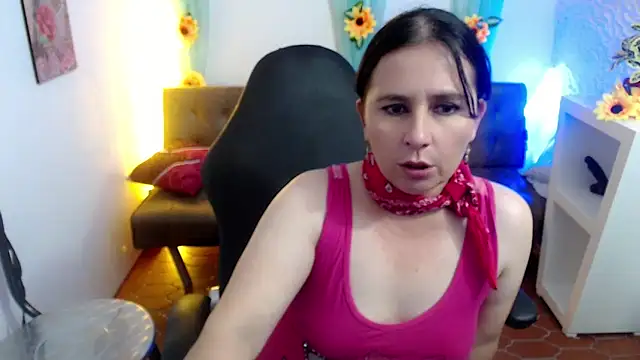 victoria jones online show from February 20, 6:13 pm