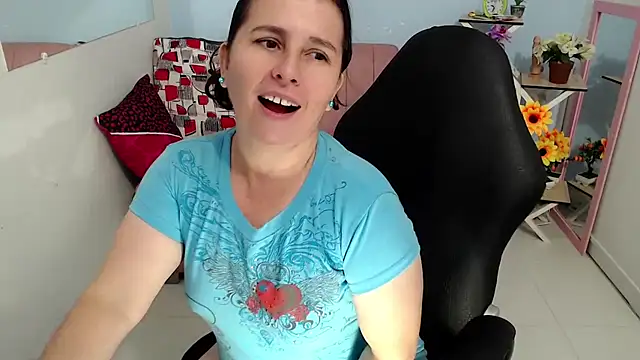 victoria jones online show from September 25, 2:10 pm