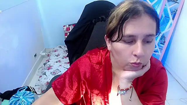 Snapshot of victoria_jones chatting on February 11, 3:17 pm victoria jones online show from February 11, 3:17 pm