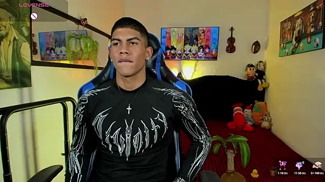 Snapshot of Damian_latinxxx chatting on April 30, 8:57 pm Damian latinxxx online show from April 30, 8:57 pm