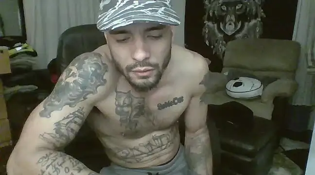 Snapshot of JohnnyDeep187 chatting on January 8, 10:59 am JohnnyDeep187 online show from January 8, 10:59 am