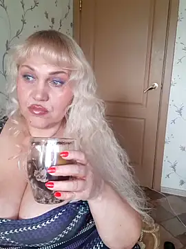 IsabellaBoni online show from April 27, 6:44 am