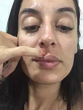 Snapshot of Catmila94 chatting on May 6, 3:02 am Catmila94 online show from May 6, 3:02 am