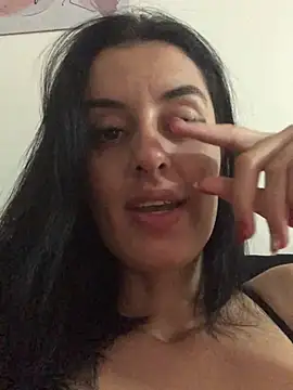 Snapshot of Catmila94 chatting on May 8, 7:52 pm Catmila94 online show from May 8, 7:52 pm
