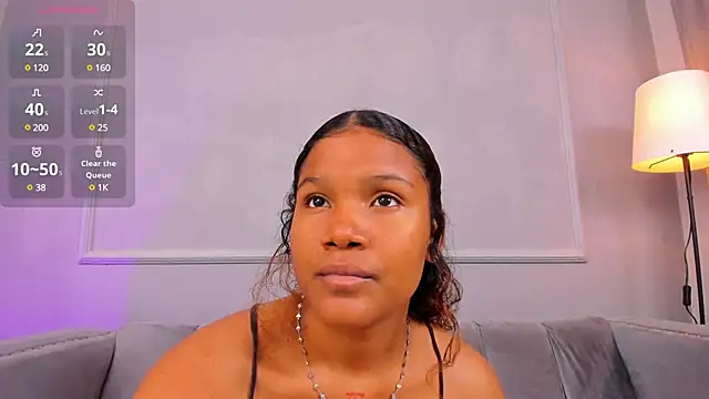 Snapshot of Isabellsmmith chatting on February 9, 4:25 am Isabellsmmith online show from February 9, 4:25 am
